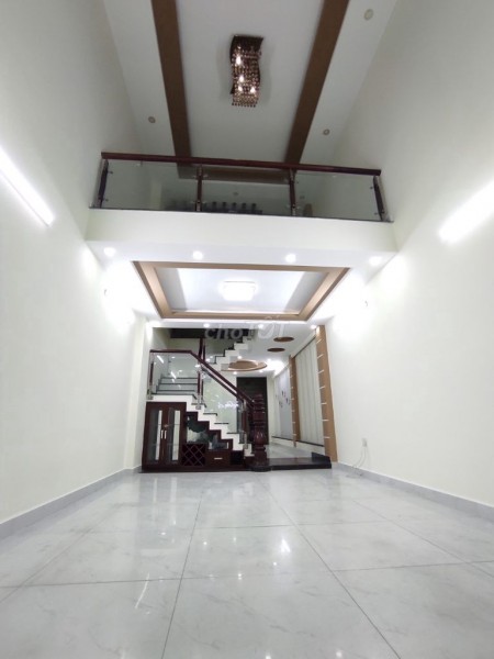 Nhà nguyên căn còn mới rộng 85m2 (4.5mx19m) cần cho thuê giá 28 triệu/tháng, Lê Văn Thọ, Gò Vấp