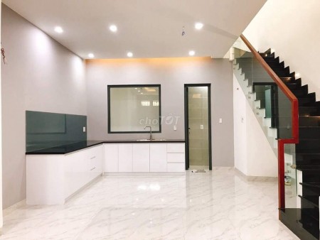 Nguyên căn chủ cần cho thuê Quận Thủ Đức, dtsd 200m2, giá 15 triệu/tháng, lh 0902604001