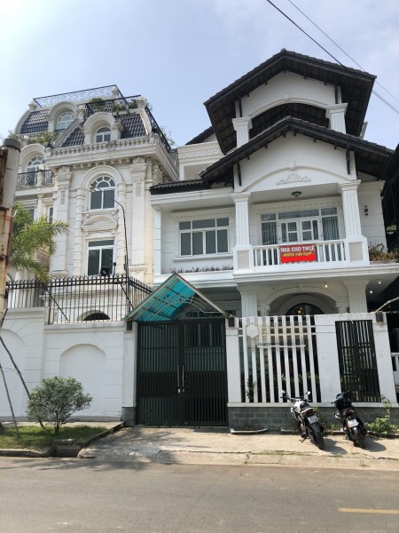 Cho thuê Biệt Thự mặt tiền Hoa Đào 8x20m Trệt 2L-ST(7 phòng làm việc)