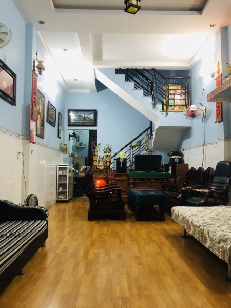 Đường Phạm Thế Hiển, Quận 8 cần cho thuê căn hộ rộng 75m2, 2 tầng, giá 8 triệu/tháng