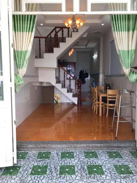 Cần cho thuê căn nhà tại Thạnh Lộc 41, Quận 12. Diện tích 90m2 giá chỉ 5 triệu/tháng