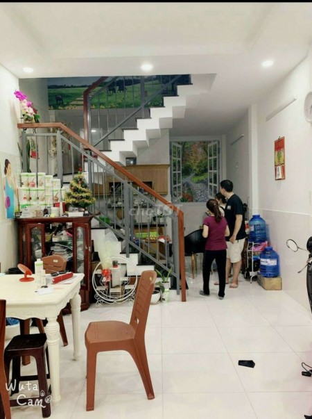 Nguyên căn rộng 64m2, 1 trệt, 1 lầu còn ới hẻm Lê Trọng Tấn, Quận Tân Phú, giá 12 triệu/tháng