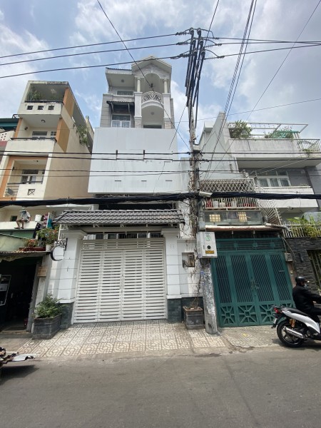 Nhà Mặt Tiền Nguyễn Đình Chính 5,5x20 hầm, trệt, 3L – 50tr