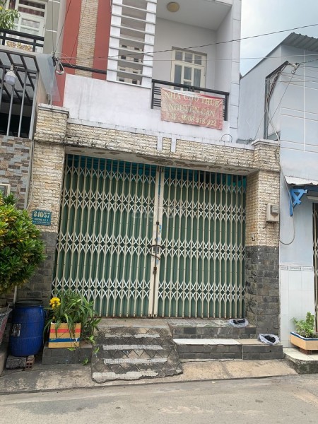 Hẻm Hương Lộ 2, Quận Bình Tân có căn hộ đang cần cho thuê rộng 68m2, 4 PN, giá 13 triệu/tháng