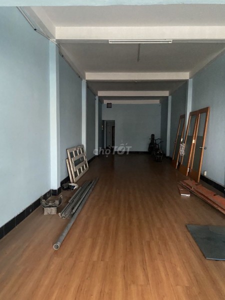 Mặt tiền Ung Văn Khiêm, Bình Thạnh cần cho thuê nguyên căn 320m2, 3 tầng, giá 30 triệu/tháng