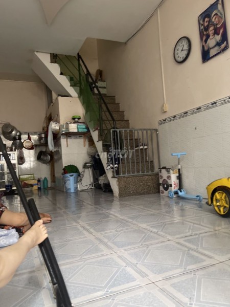 Có căn nhà trống 2 tầng trên đường Trần Khắc Chân Quận 1, Dt 40m2, giá thuê 10 triệu