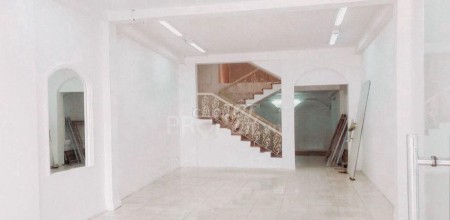 Nhà nguyên căn 1 trệt, 2 lầu mặt tiền Điện Biên Phủ, Quận 10 cần cho thuê 36 triệu/tháng, tiện kinh doanh