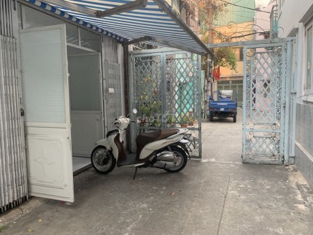 Nhà trống cần cho thuê chính chủ rộng 48m2, 4 PN, WC mỗi tầng, hẻm 182/9 Bạch Đằng, Bình Thạnh, giá 12 triệu/tháng