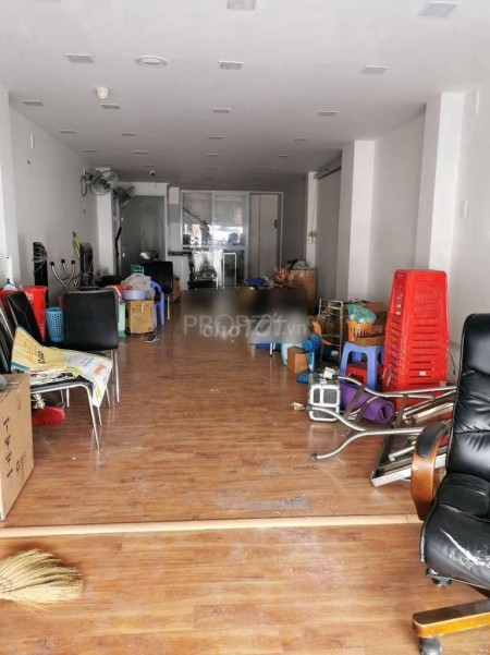 Nhà nguyên căn mặt tiền Huỳnh Văn Bánh, Phú Nhuận, Diện tích 62m2, có 5 phòng ngủ