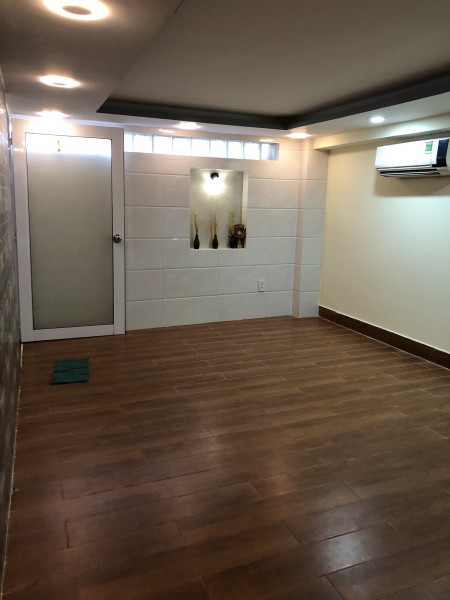 Nhà HXH đường XVNT: Trệt 4L(8PN full ML) cho đầu tư CHDV