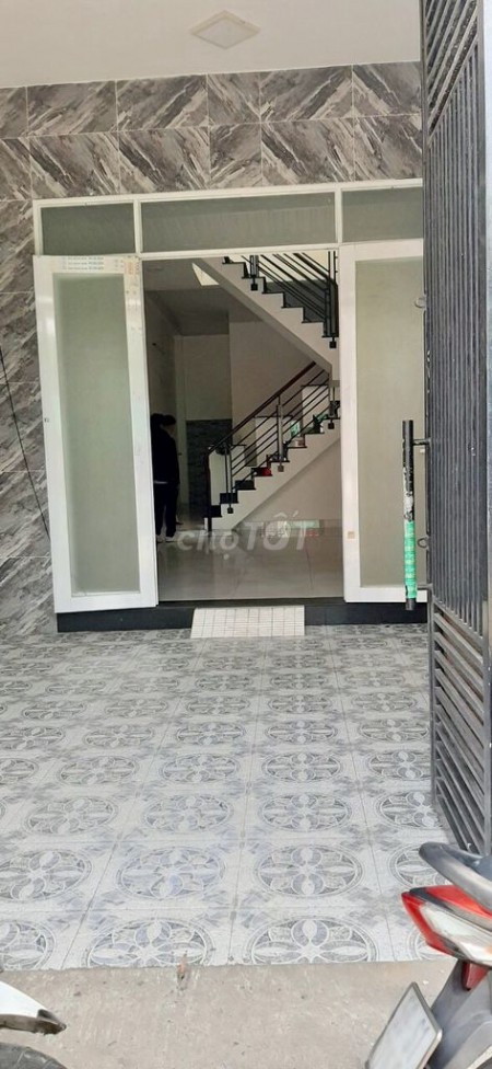 Cho thuê căn nhà mới tinh đang để chống có thể chuyển vào ngay cho thuê gấp giá rẻ, ai cần cư alo để trao đổi thêm nhé!