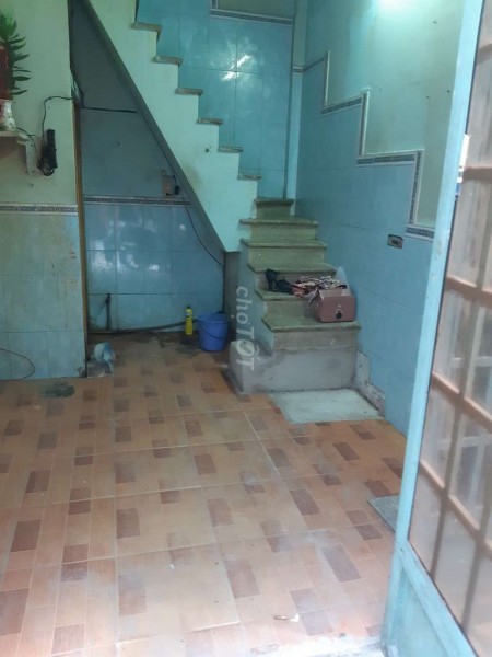 Nhà hẻm Nguyễn Thiện Thuật Quận 3 cần cho thuê giá rẻ 6.5 triệu/tháng, dtsd 12m2, 3 tầng