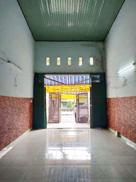 Cho thuê nhà nguyên căn 76m2, mặt tiền thuận tiện kinh doanh tại đường Hiền Vương, Tân Phú