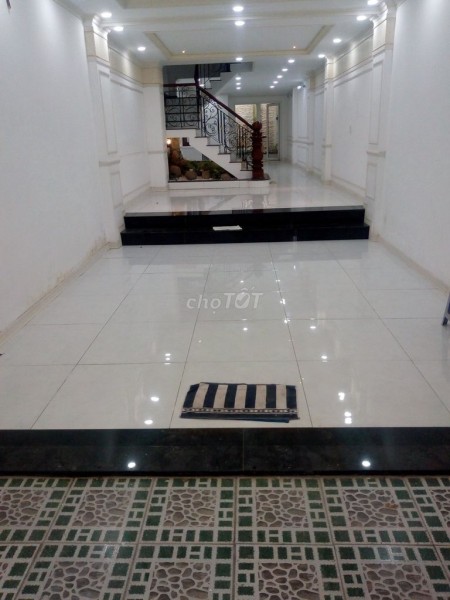 Nhà khu dân cư cần cho thuê giá 27 triệu/tháng, dtsd 125m2, 4 tầng, giá 27 triệu/tháng, mt Lê Quang Định, Bình Thạnh