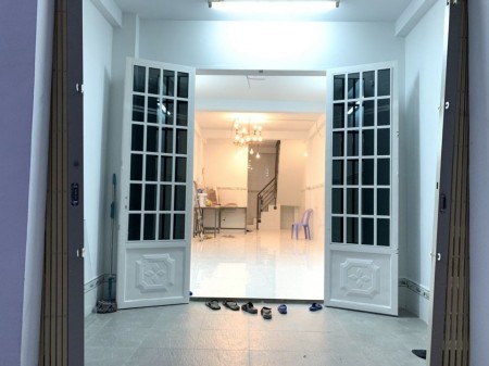 Cho thuê nhà nguyên căn tại Quận 9 gần ĐH Giao thông Vận tải, ĐH Tài chính Marketing, chợ đêm Man Thiện