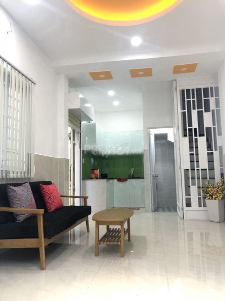 Cho thuê nhà chính chủ rộng 72m2 2 PN, có sẵn nội thất, giá 13 triệu/tháng, hẻm Nguyễn Thượng Hiền, Phú Nhuận