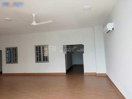 Cho thuê nhà đẹp giá rẻ tại Quận 2 sát bên Quận 1 đây, Mọi người có nhu cầu thuê nhanh tay lên nhé !!!