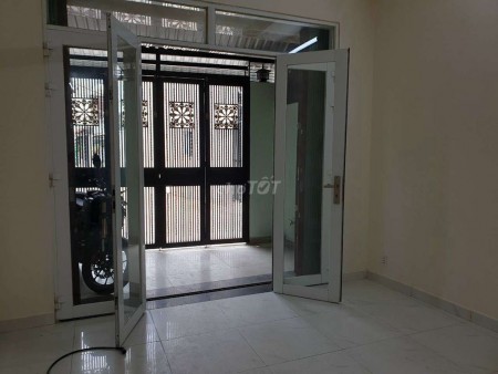 Trống nhà 52m2 (4mx13m), 1 trệt, 3 lầu, sân thượng, giá 15 triệu/tháng, Tám Danh, Quận 8