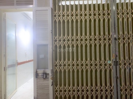 Có nhà hẻm 230 Phan Huy Ích, Quận Gò Vấp cần cho thuê nguyên căn rộng 240m2, giá 15 triệu/tháng