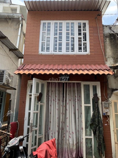 Cho thuê nhà Quận Bình Thạnh, dt nhỏ 18m2, 1 trệt, 1 lừng, giá 5 triệu/tháng, lh 0947108447