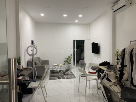 Nhà chính chủ rộng 40m2, phong thuỷ tốt, hẻm 263/26 Nguyễn Đình Chiểu, Quận 3, giá 12 triệu/tháng