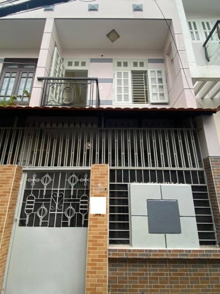 Nhà cho thuê nguyên căn ngay trung tâm Quận 3, Thích hợp để ở lâu dài hoặc mở shop kinh doanh