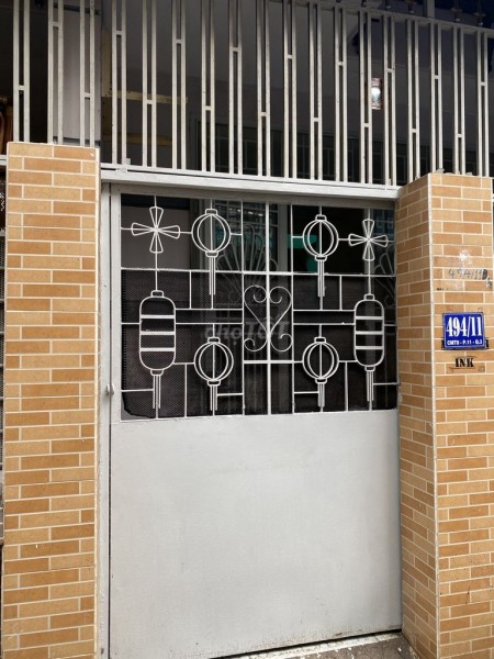 Có nhà hẻm 494/11 Cách Mạng Tháng Tám, Quận 3 cần cho thuê giá 14 triệu/tháng, dtsd 48m2, 2 tầng