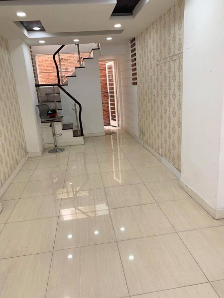 Cho Thuê Nhà Đẹp Đường Đường Nguyễn Cảnh Chân, P.Cầu Kho, Quận 1