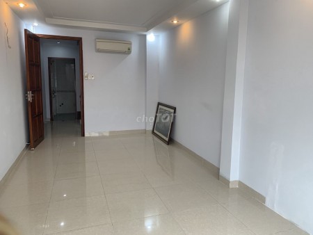Hẻm 78 Khánh Hội, Quận 4 cần cho thuê nguyên căn 60m2, giá 15 triệu/tháng, LHCC