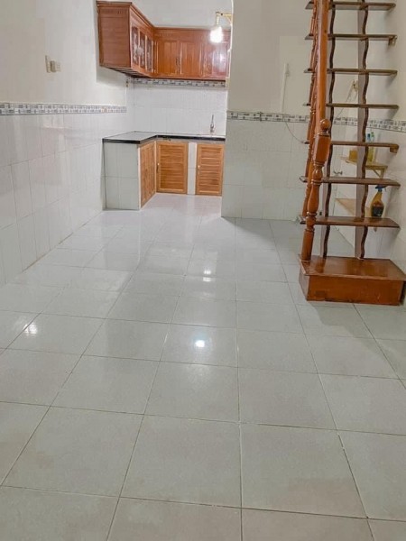 Cần cho thuê nhà nguyên căn 2 lầu 1 trệt nhà hẻm đường Trần Xuân Soạn Quận 7