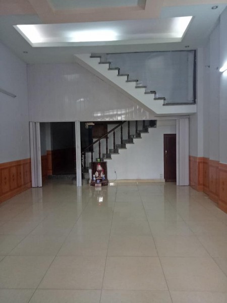 Cần cho thuê căn nhà tại Tam Bình Thủ Đức. Dt 105m2, có 5PN, 4WC