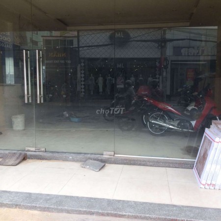 Khu an ninh, dân cư đông Quận Tân Bình, dtsd 182m2, 1 trệt, 1 lầu, giá 30 triệu/tháng, lh 0906501260