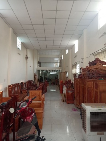 Nhà nguyên căn mặt tiền thuận tiện kinh doanh các ngành nghề, dtsd 185m2