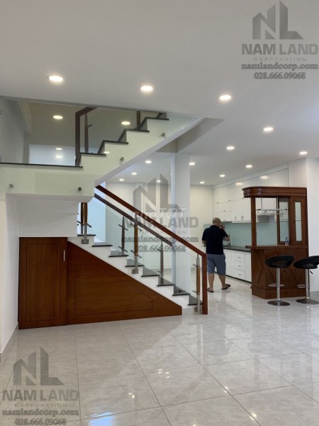 Cho thuê nhà nguyên căn diện tích 72m2, có 3PN, 2WC nhà mới đẹp có thể ở hoặc làm công ty