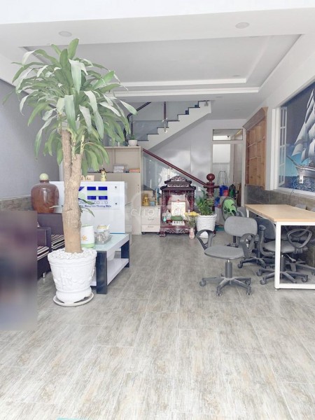 Chính chủ cần cho thuê nhà rộng 200m2 (4.5mx15m), giá 20 triệu/tháng, hẻm Phan Huy Ích, Quận Tân Bình