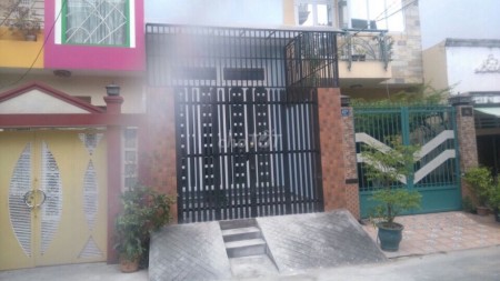 Nhà mặt tiền đường số 41, Quận 7 cần cho thuê giá 15 triệu/tháng, dtsd 88m2, LHCC