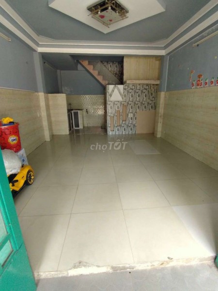 Mình cho thuê nhà hẻm Lê Văn Quới, Bình Tân cần cho thuê giá 6 triệu/tháng, dtsd 40m2, 2 tầng