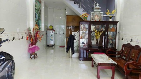 Nhà cần cho thuê rộng 40m2, 1 trệt, 2 lầu đúc kiên cố, giá 10 triệu/tháng, hẻm Phạm Văn Chiêu, Gò Vấp