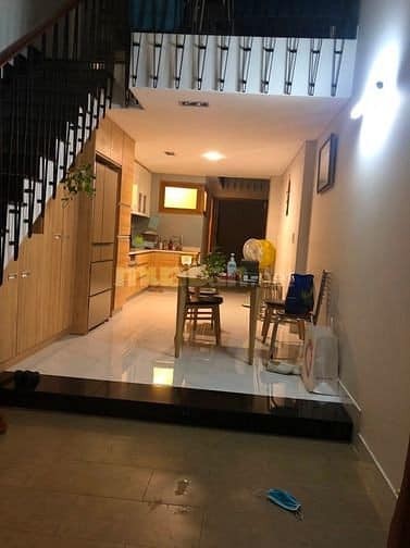 Nguyên căn cho thuê vào ở ngay rộng 60m2 (3.5mx18m), giá 26 triệu/tháng, hẻm Nguyễn Thị Minh Khai