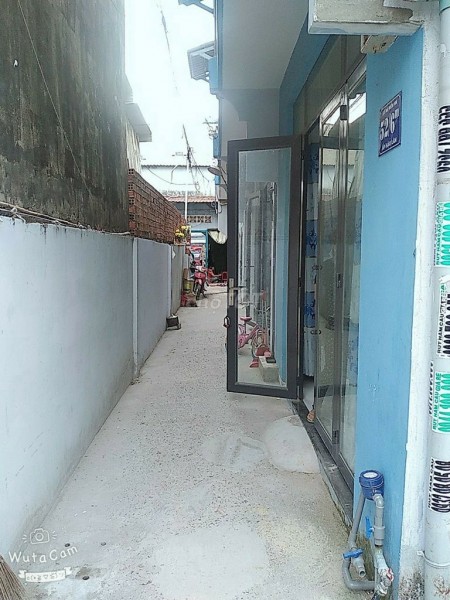 Mình có nhà hẻm Nguyễn Ảnh Thủ, Hóc Môn cần cho thuê giá 3.5 triệu/tháng, dtsd 32m2, LHCC