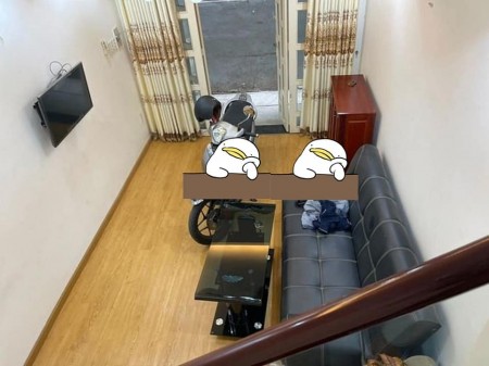 Nhà nguyên căn rộng 24m2, 1 trệt, 2 lầu, hẻm 35 Trần Đình Xu, Quận 1, giá 12 triệu/tháng