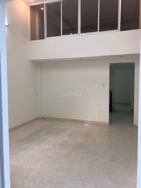 Nhà hẻm Tân Sơn Nhì, Quận Tân Phú cần cho thuê rộng 56m2, giá 8 triệu/tháng, 1 trệt, 1 lửng