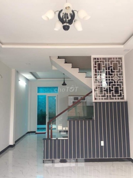 Chủ cần cho thuê nhà rộng 65m2 (5mx13m), giá 7 triệu/tháng. ĐC Thạnh Xuân 25, Quận 12