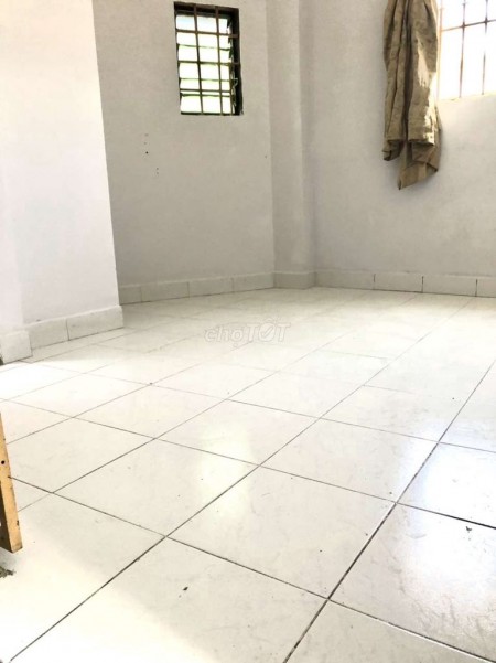 Chủ cần cho thuê nhà 2 tầng, 2 PN, có sẵn đồ dùng, dtsd 30m2, giá 8 triệu/tháng, hẻm Xô Viết Nghệ Tĩnh, Bình Thạnh