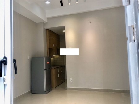 Có nhà rộng 25m2, 1 trệt, 1 gác đúc, giá 8 triệu/tháng, hẻm Rạch Bùng Binh, Quận 3