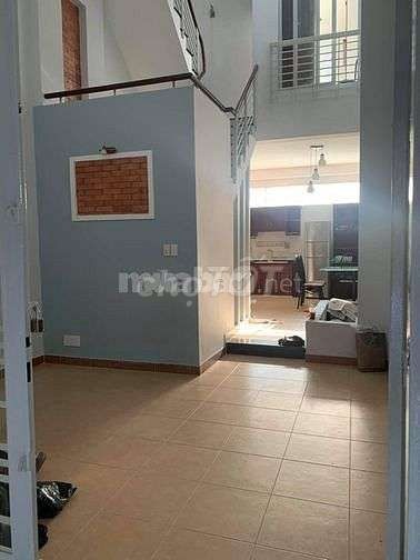 Nguyên căn hẻm Chu Văn An, Quận Bình Thạnh cần cho thuê giá 15 triệu/tháng, dtsd 152m2, 4 tầng