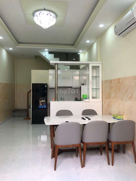 Khu dân cư Quận 1 cần cho thuê nhà rộng 48m2, hẻm thông, giá 14 triệu/tháng, lh 0906735933