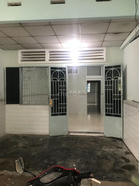 Nhà nguyên căn Quận Bình Tân đang trống chủ cần cho thuê rộng 48m2, giá 4 triệu/tháng, lh 0931303483