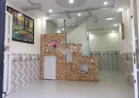 Nhà 1 trệt, 3 lầu đúc hẻm an ninh Quận 8 cần cho thuê giá 12 triệu/tháng, lh 0901349486