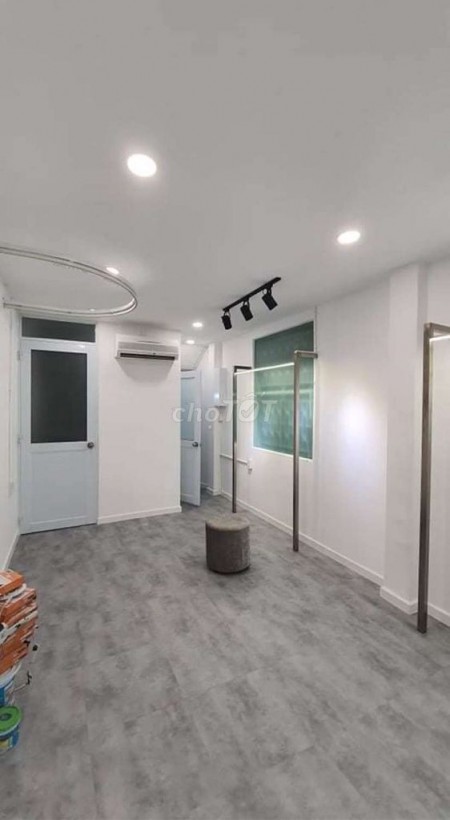 Mặt tiền 544 Nguyễn Đình Chiểu, Quận 3 cần cho thuê nguyên căn rộng 144m2, 5 tầng, giá 35 triệu/tháng